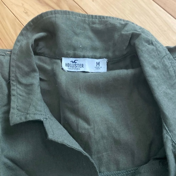 hollister shirt - Picture 2 of 3